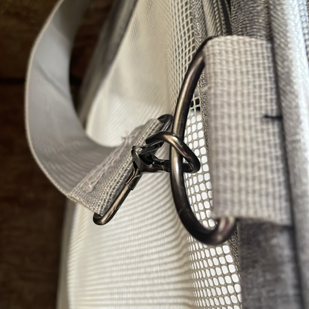 EUC~Small Gray Pet Carrier With Multiple Openings/Removable Pad & Leash Holder - Picture 5 of 15